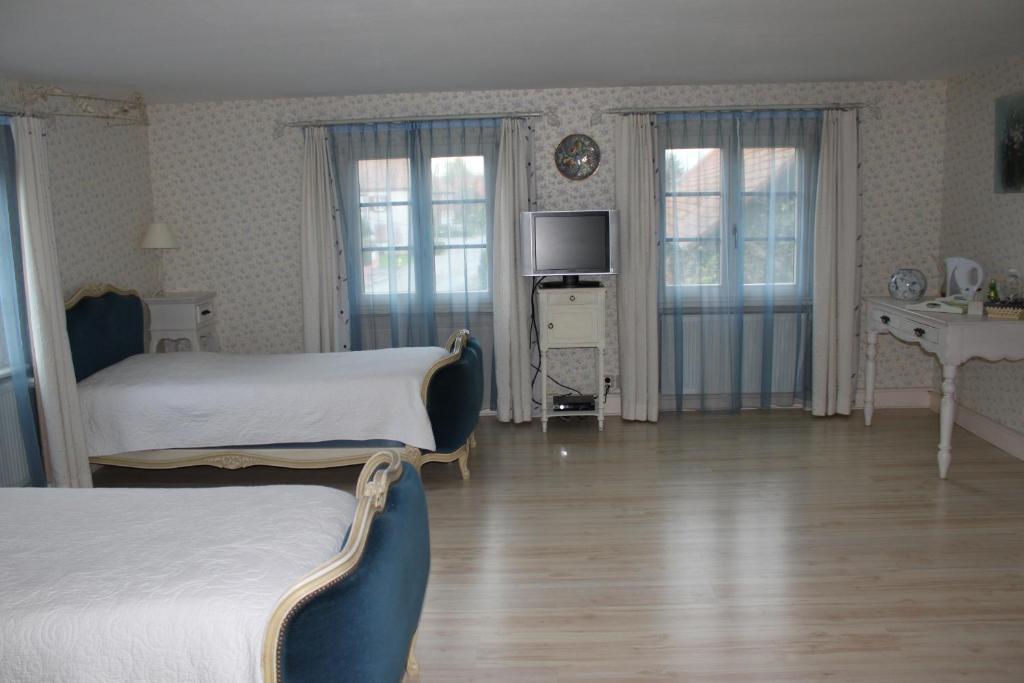 Chambres D'Hotes "Aux Portes De L'Alsace" Suarce Ruang foto